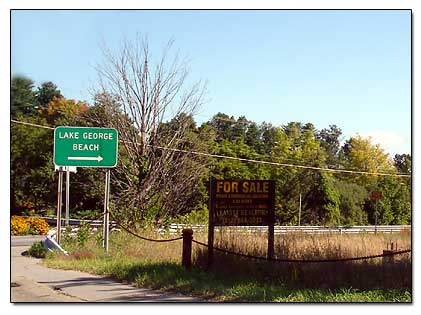 Sign to Lake George Beach